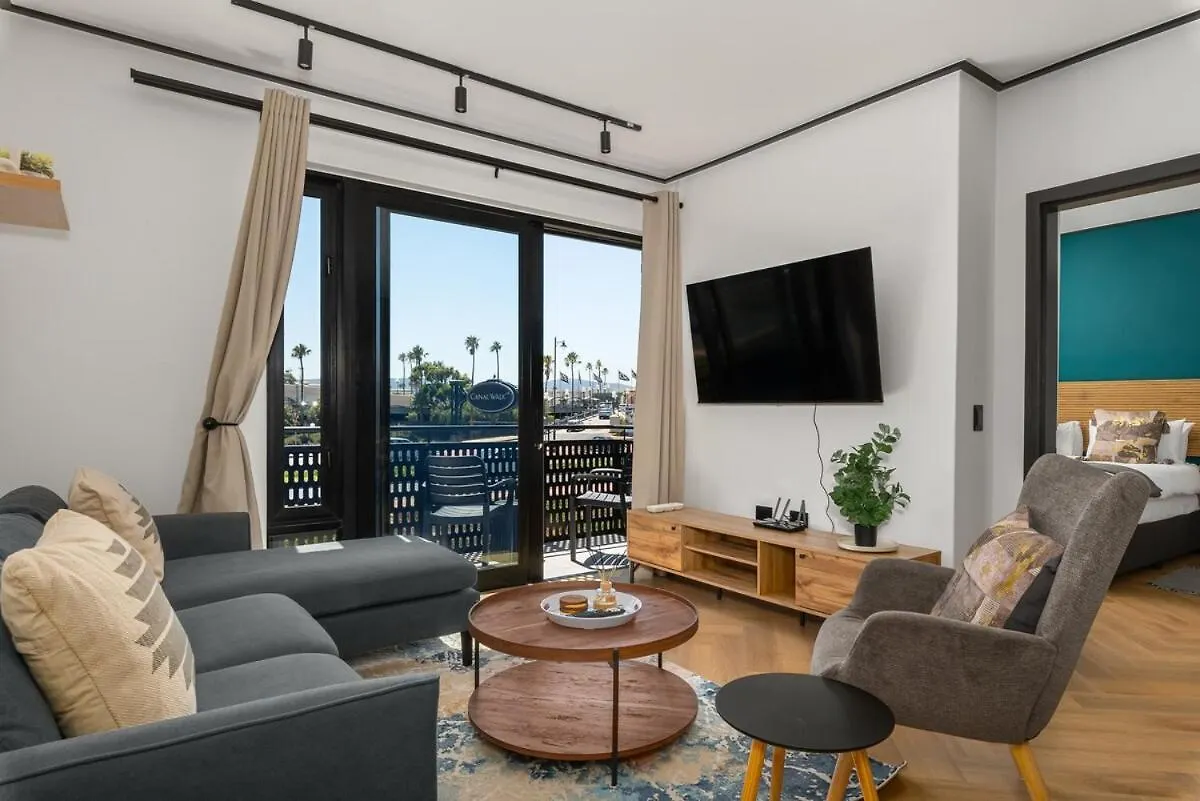 Urban Oasis For Two In Century City- By Canal Walk Cape Town Apartment